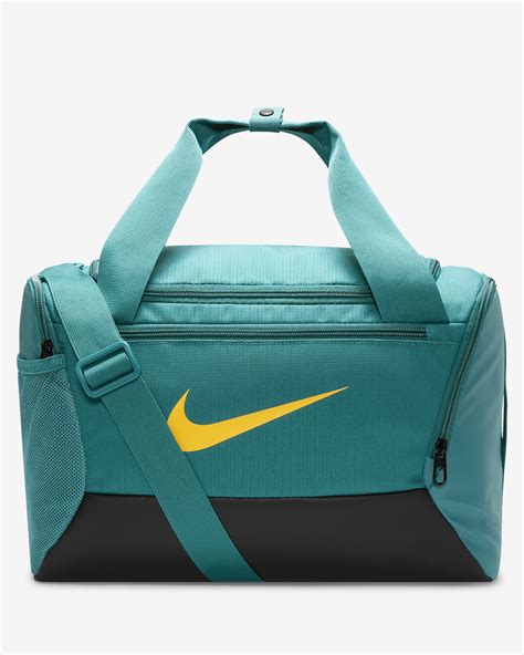 nike brasilia duffel small zwart|nike brasilia 9.5 duffel bag.